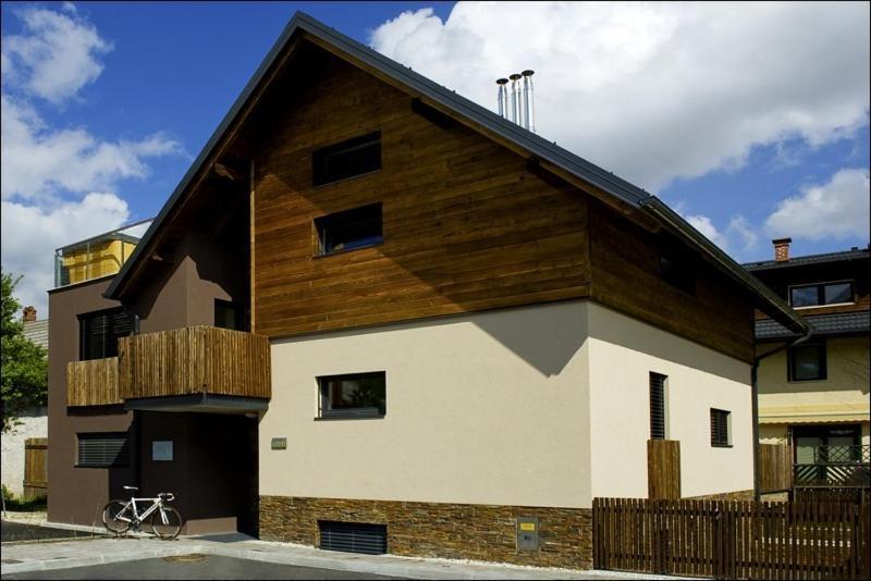 Апартаменты House Neza Краньска Гора Экстерьер фото