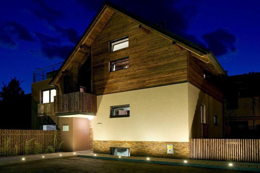 Апартаменты House Neza Краньска Гора Экстерьер фото
